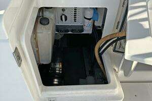 2004 Riviera 40 Sportfish thumbnail 46