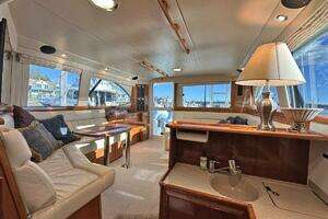 2004 Riviera 40 Sportfish thumbnail 23