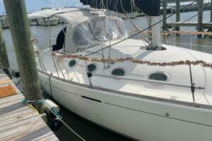 Another Sea Horse 4 35ft Beneteau Yacht For Sale