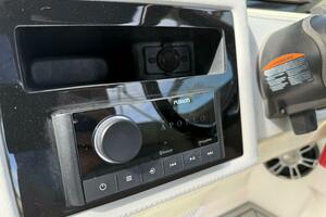 27ft Regal Yacht For Sale