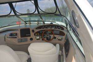 2001 Sea Ray 460 Sundancer thumbnail 15