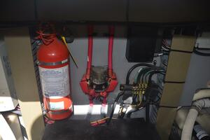 4 RICH SHER OR POORER 46ft Sea Ray Yacht For Sale