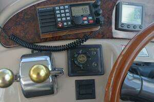 2001 Sea Ray 460 Sundancer thumbnail 21