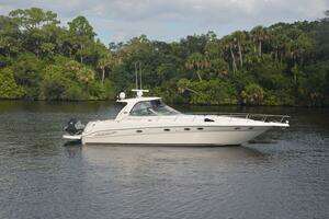 2001 Sea Ray 460 Sundancer thumbnail 2