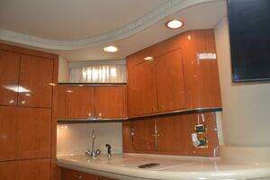 2001 Sea Ray 460 Sundancer thumbnail 43