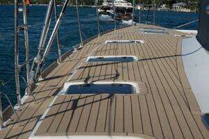 2016 Lagoon 620 thumbnail 19