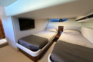 44FT (13.11M) RIVIERA