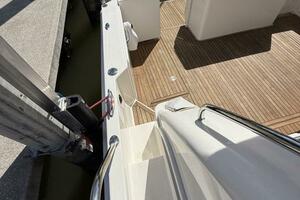 44FT (13.11M) RIVIERA