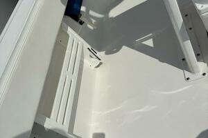 Violet 23ft Edgewater Yacht For Sale