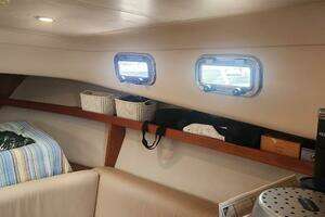 2003 Mainship Pilot 30 thumbnail 13