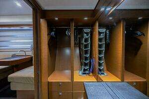 2013 Prestige 550S thumbnail 31