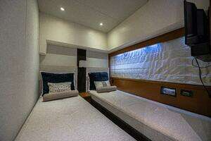 2013 Prestige 550S thumbnail 33