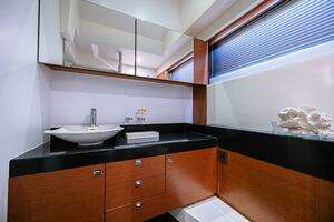 2013 Prestige 550S thumbnail 29