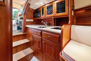 CAPRI 38ft Hinckley Yacht For Sale