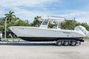 2021 Everglades 335 Center Console thumbnail 6
