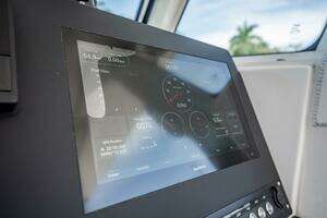 2021 Everglades 335 Center Console thumbnail 30