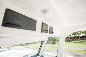 2021 Everglades 335 Center Console thumbnail 25