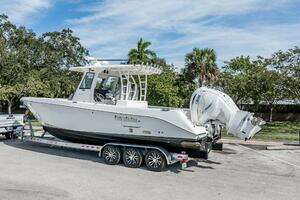 2021 Everglades 335 Center Console thumbnail 58