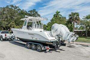 2021 Everglades 335 Center Console thumbnail 4