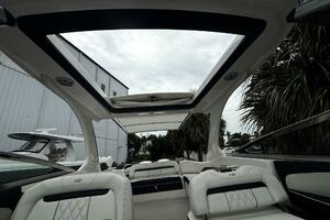 34ft Regal Yacht For Sale