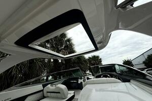 34ft Regal Yacht For Sale