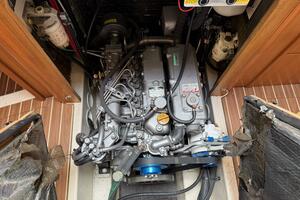 44ft Hunter Yacht For Sale