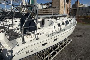 44ft Hunter Yacht For Sale