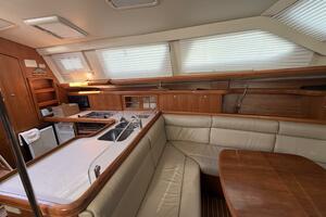 44ft Hunter Yacht For Sale