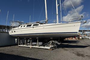 44ft Hunter Yacht For Sale