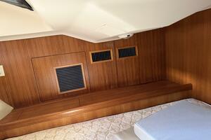 44ft Hunter Yacht For Sale