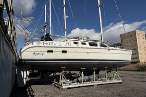 44ft Hunter Yacht For Sale