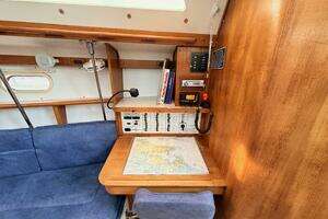 2001 Catalina 380 thumbnail 31
