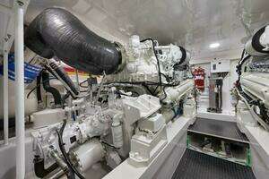 2024 Viking 68 Convertible thumbnail 69