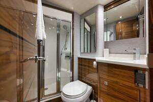 2024 Viking 68 Convertible thumbnail 40