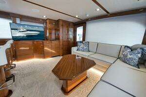 2024 Viking 68 Convertible thumbnail 6