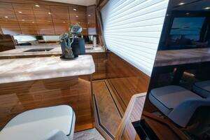 2024 Viking 68 Convertible thumbnail 18