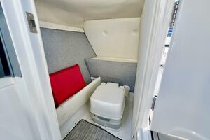 25ft Cobalt Yacht For Sale