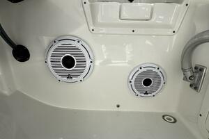 25ft World Cat Yacht For Sale