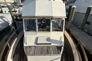 1985 Grand Banks 36 Classic thumbnail 4