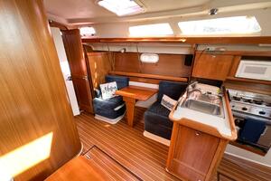 HIDE AWEIGH 35ft Catalina Yacht For Sale