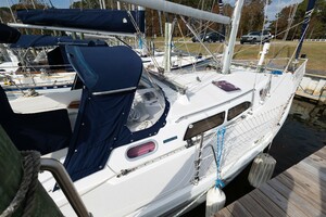 HIDE AWEIGH 35ft Catalina Yacht For Sale