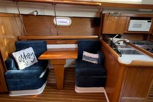 HIDE AWEIGH 35ft Catalina Yacht For Sale