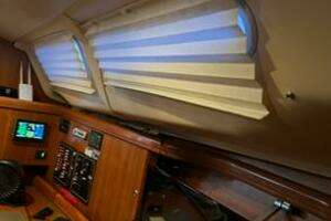 2003 Hunter 353 thumbnail 14