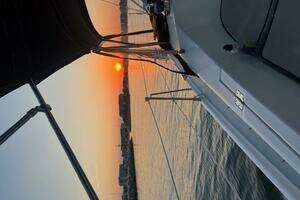 2003 Hunter 353 thumbnail 3