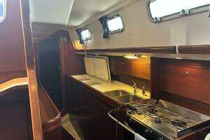 2003 Beneteau 42cc thumbnail 37