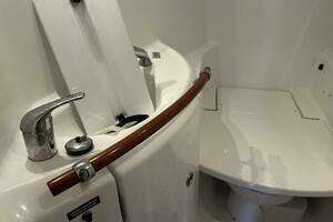 2003 Beneteau 42cc thumbnail 33