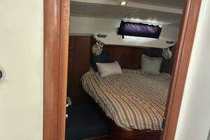 2003 Beneteau 42cc thumbnail 29