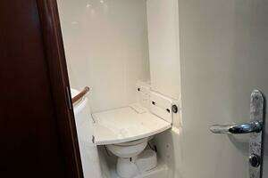 2003 Beneteau 42cc thumbnail 34