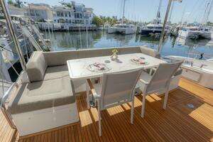 2021 Azimut Fly thumbnail 10