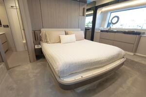 Rho Boat 72ft Azimut Yacht For Sale